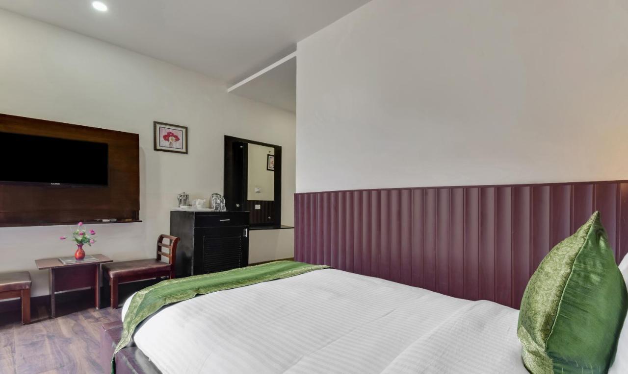 เดอะ ไวกูณฐ์ Hotel ดารัมซาลา ภายนอก รูปภาพ