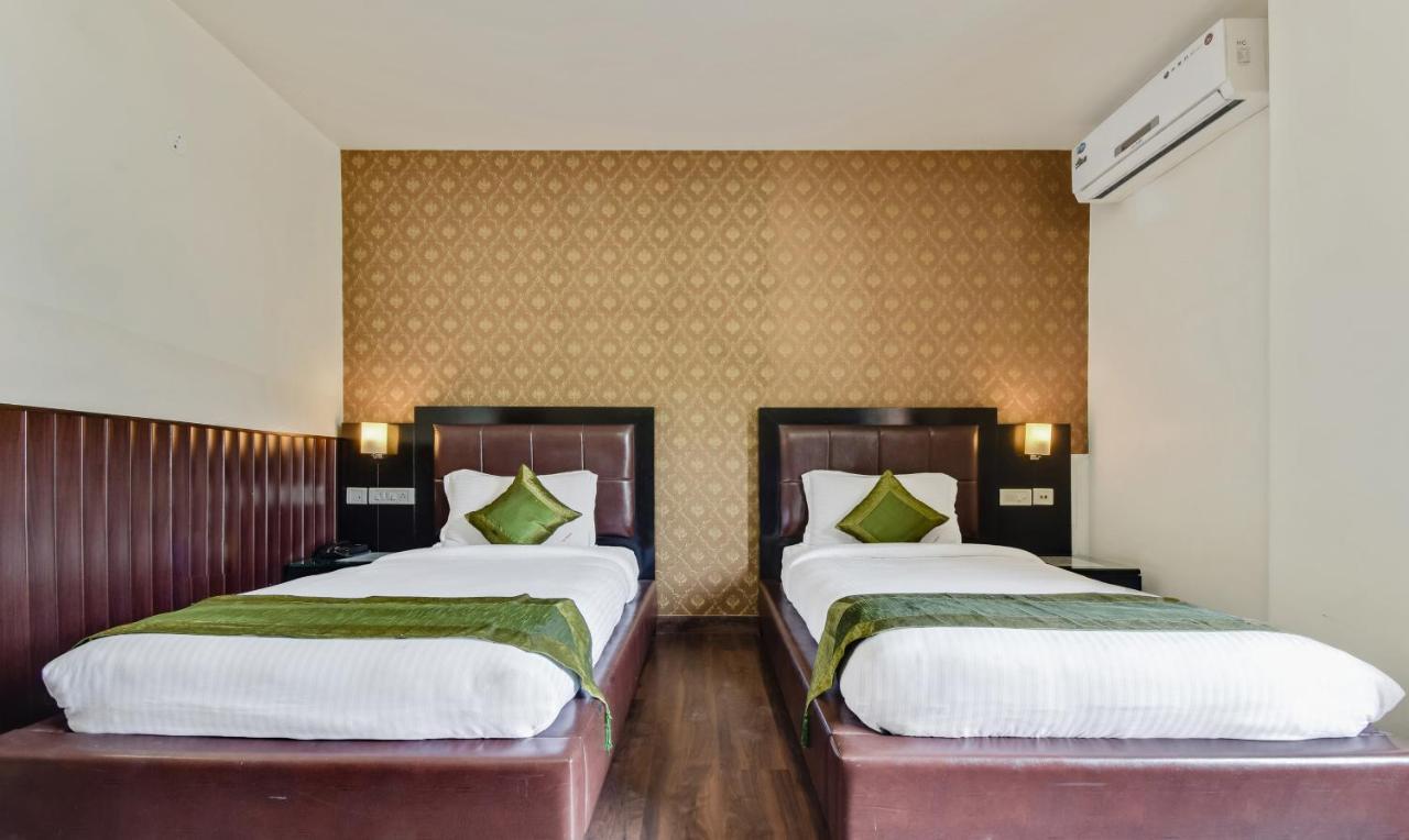 เดอะ ไวกูณฐ์ Hotel ดารัมซาลา ภายนอก รูปภาพ